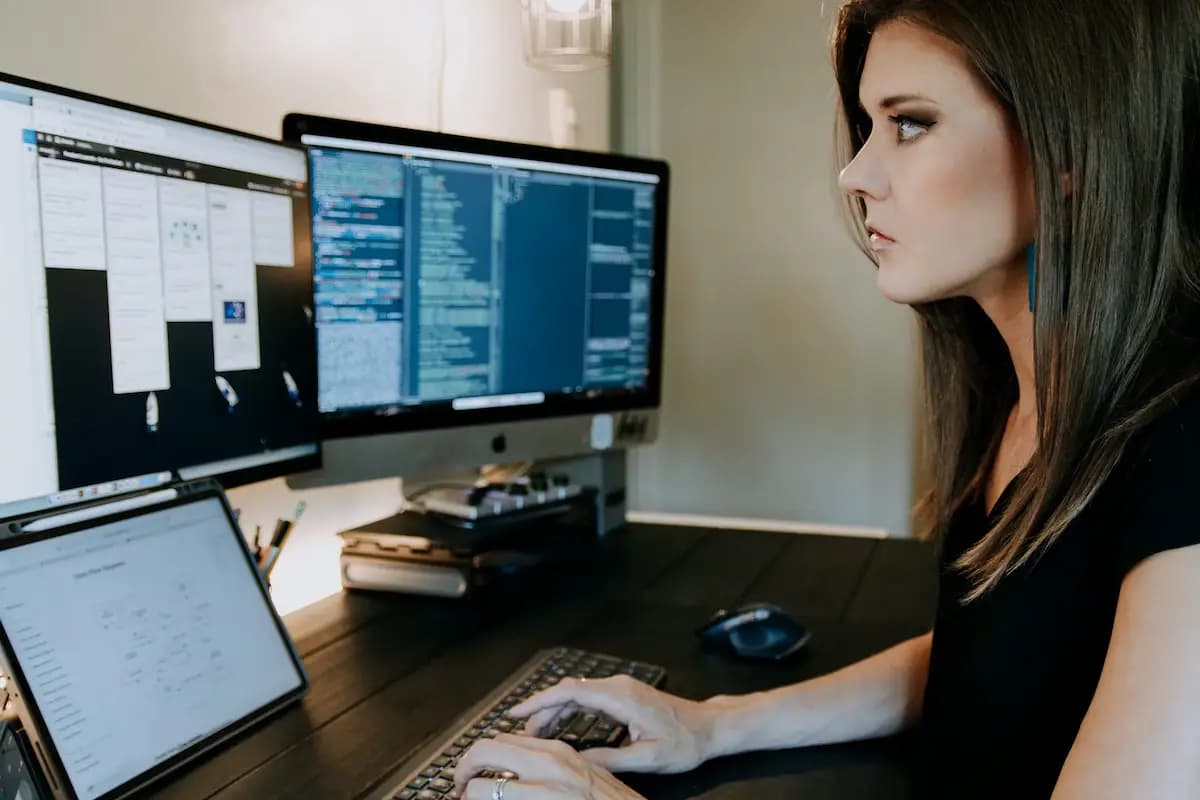 PHP Freelancer spezialisiert auf Symfony und Shopware Integration