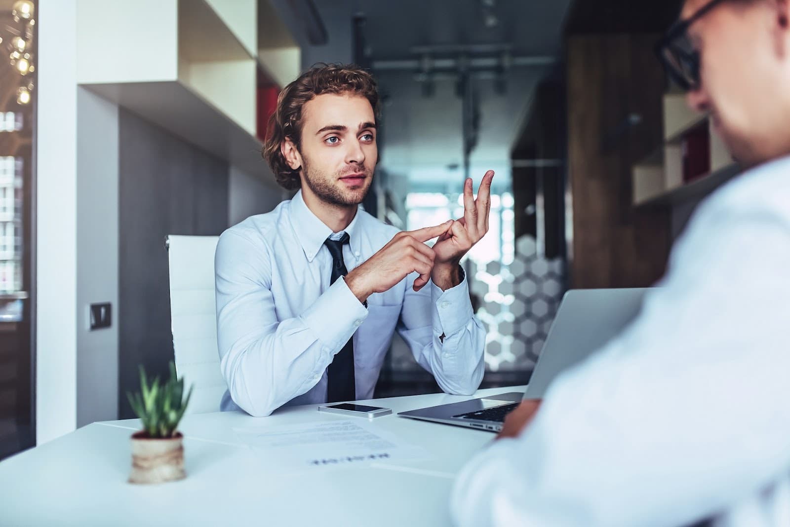 Diskrete Karrierewechsel mit gps-jobsearch: Die Vorteile des inversen Headhuntings